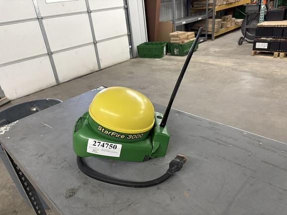 Image of John Deere StarFire 3000 Primary image