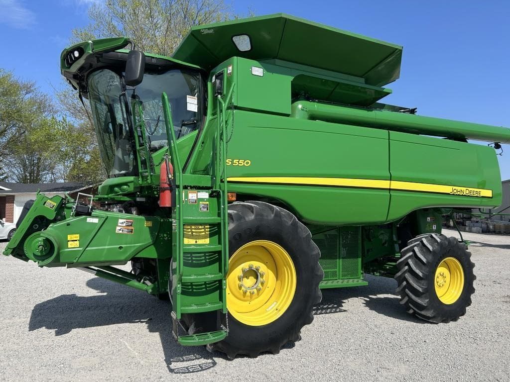 Image of John Deere S550 Primary image