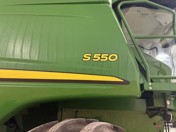 Image of John Deere S550 equipment image 4