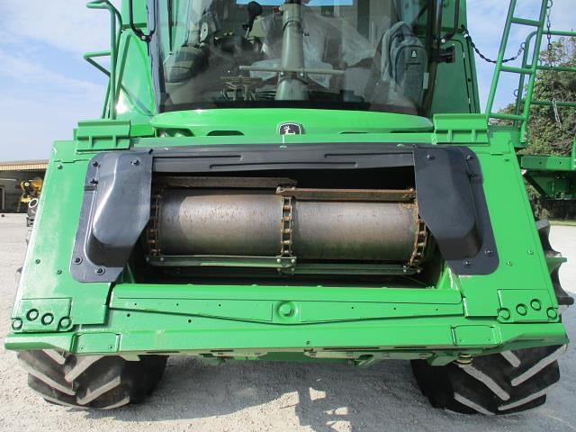 Main image John Deere S550 9