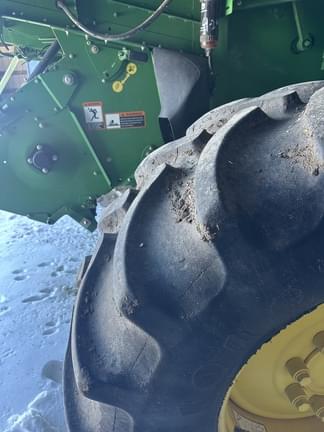 Image of John Deere S550 equipment image 2