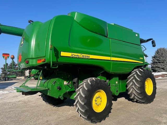 Image of John Deere S550 equipment image 4