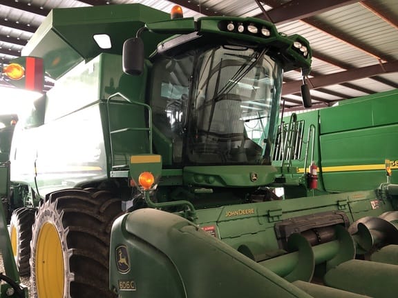 Main image John Deere S550