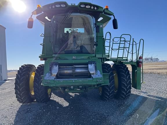 Image of John Deere S550 equipment image 2