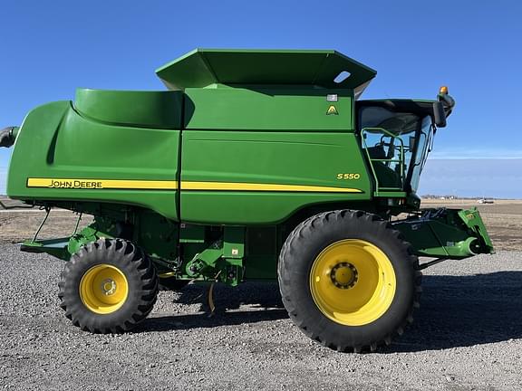 Image of John Deere S550 equipment image 4