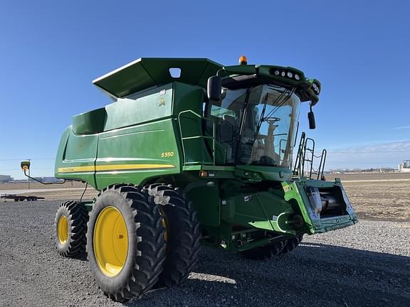 Image of John Deere S550 equipment image 1