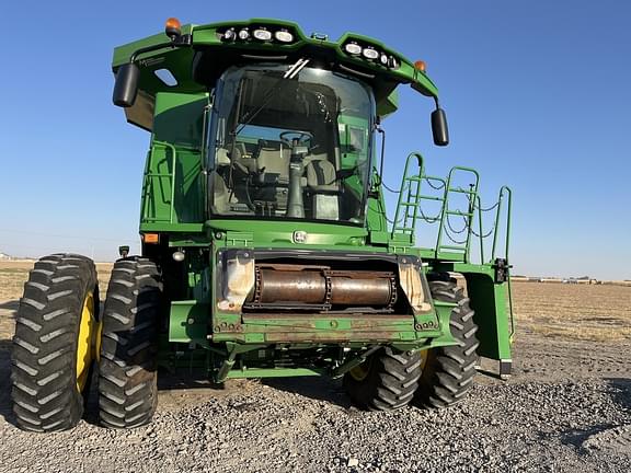 Image of John Deere S660 equipment image 1