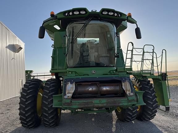 Image of John Deere S660 equipment image 4