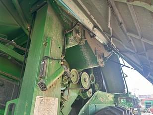 Main image John Deere S660 7