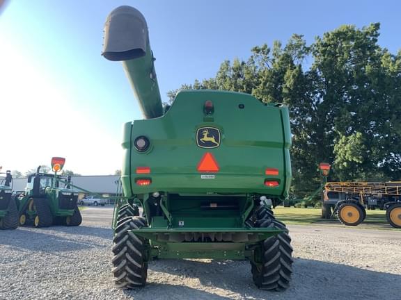 Image of John Deere S660 equipment image 2