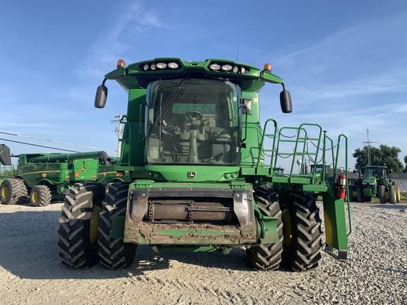 Image of John Deere S660 equipment image 2