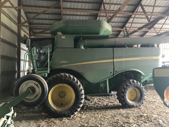 Main image John Deere S660