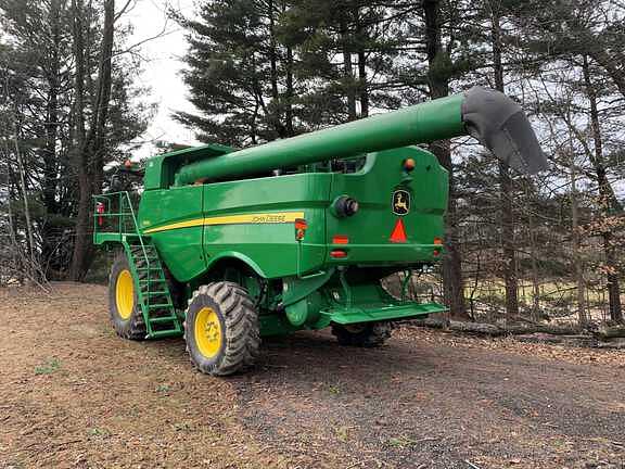 Image of John Deere S660 equipment image 2