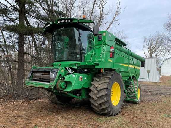 Main image John Deere S660