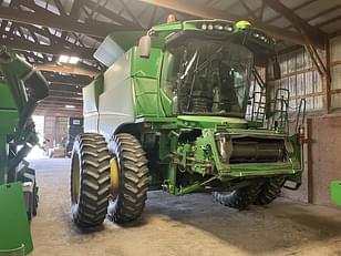 Main image John Deere S660 1