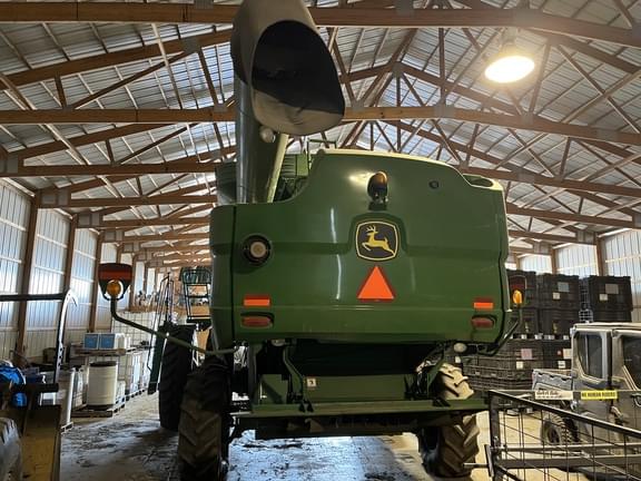 Image of John Deere S660 equipment image 3