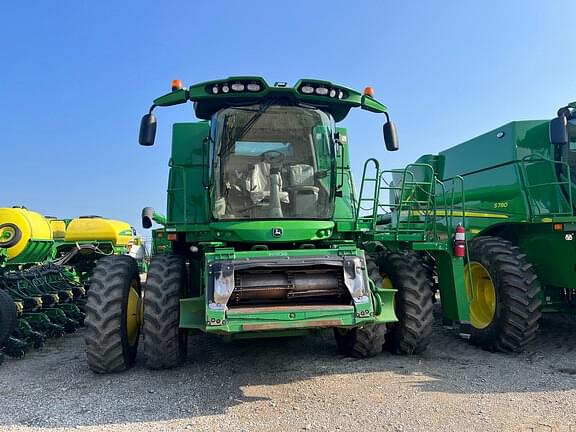 Image of John Deere S660 Primary image