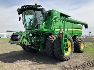 Main image John Deere S660 0