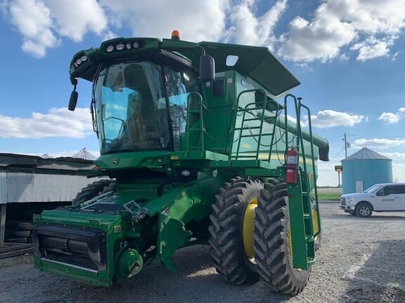 Main image John Deere S660