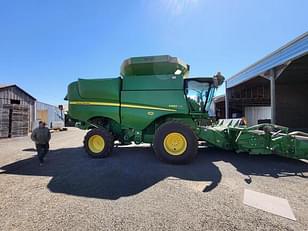 Main image John Deere S660 9