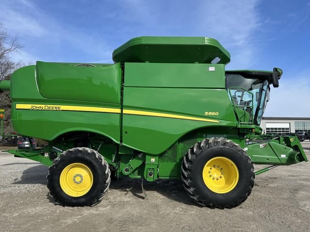 Image of John Deere S660 equipment image 3