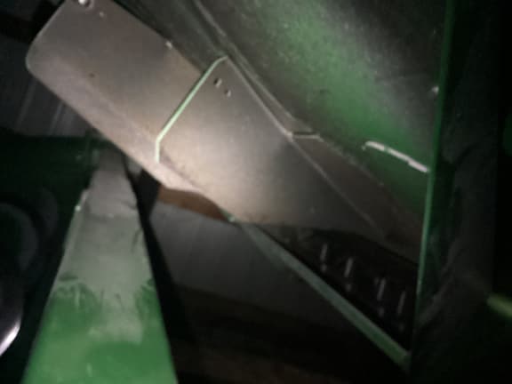 Image of John Deere S660 equipment image 4