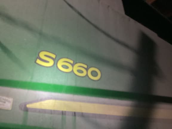 Image of John Deere S660 equipment image 2
