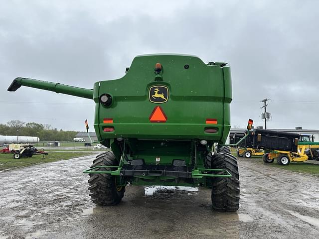 Image of John Deere S660 equipment image 3