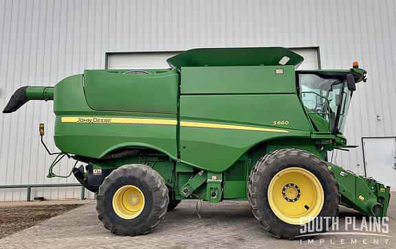 Image of John Deere S660 equipment image 1