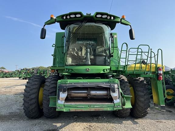 Image of John Deere S660 equipment image 1