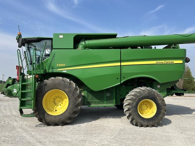 Image of John Deere S660 equipment image 2