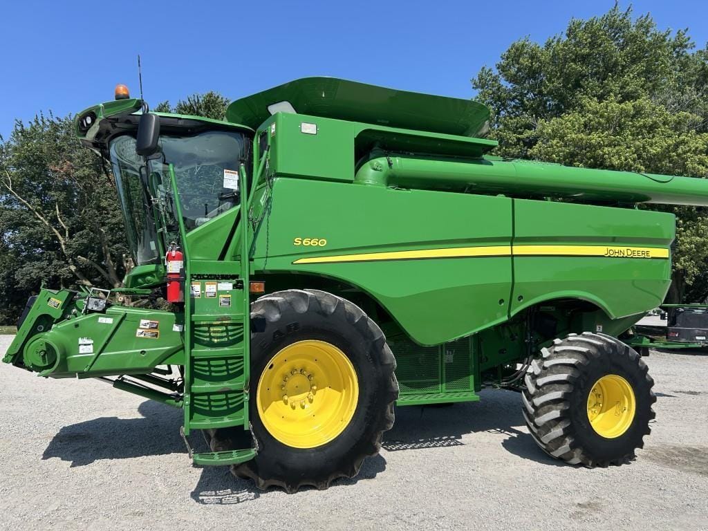 2012 John Deere S660 Equipment Image0