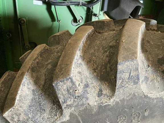 Main image John Deere S660 8