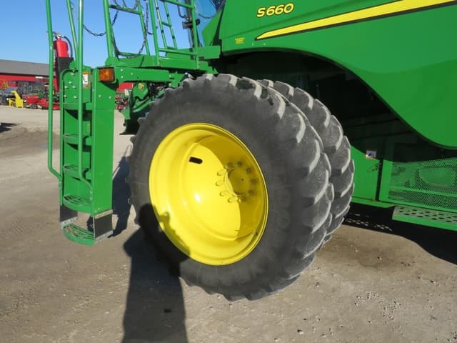 Image of John Deere S660 equipment image 3