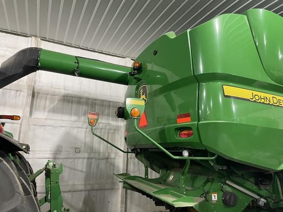 Image of John Deere S660 equipment image 3