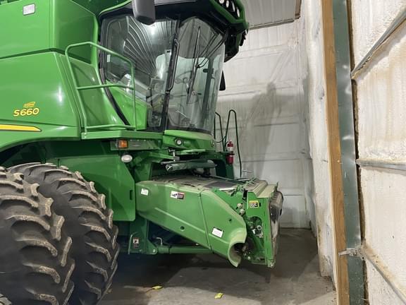 Image of John Deere S660 equipment image 2