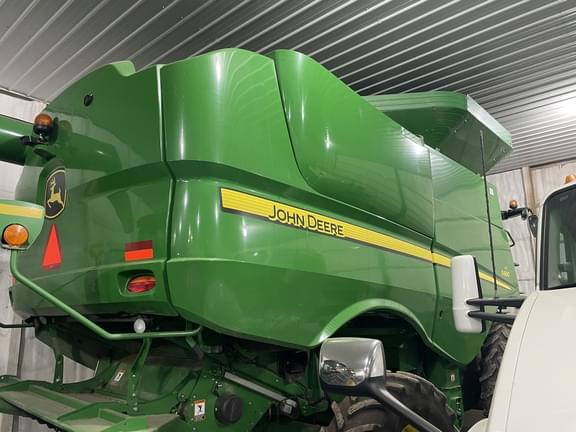 Image of John Deere S660 equipment image 4