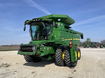 Main image John Deere S660