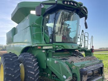 Main image John Deere S660
