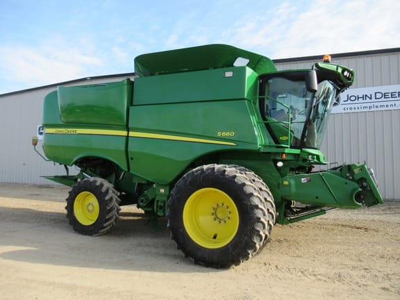 Main image John Deere S660