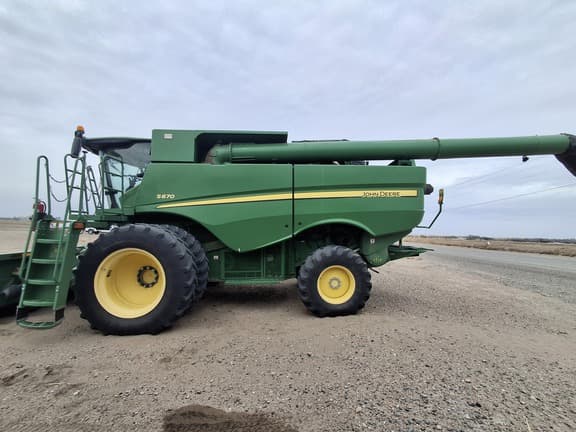 Image of John Deere S670 equipment image 3