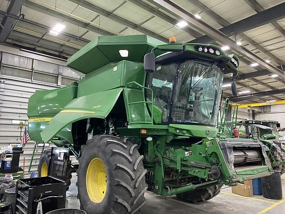 Image of John Deere S670 equipment image 4