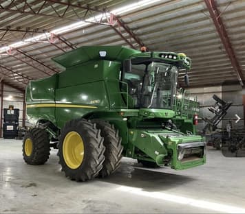 Main image John Deere S670