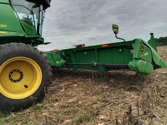 Image of John Deere S670 equipment image 3