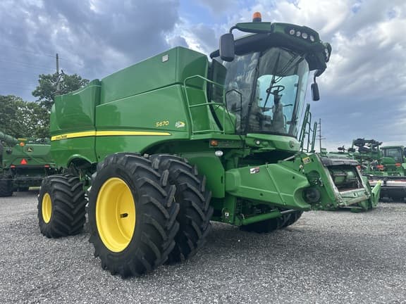 Image of John Deere S670 equipment image 4