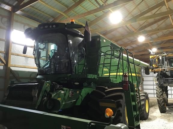 Image of John Deere S670 equipment image 1