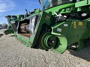 Main image John Deere S670 12