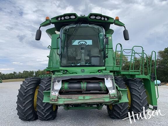 Image of John Deere S670 equipment image 4