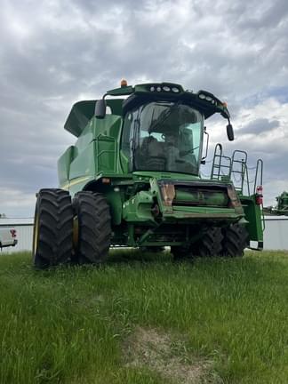 Main image John Deere S670