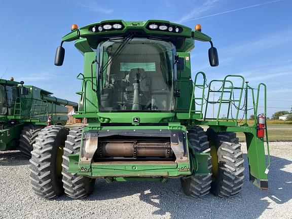 Image of John Deere S670 equipment image 2